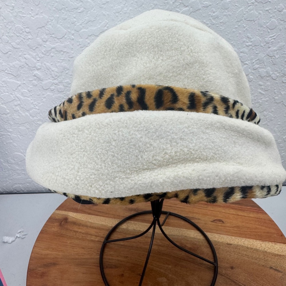 Shred Alert Cream Fleece‎ Bucket Hat Leopard Trim Winter Warm One Size